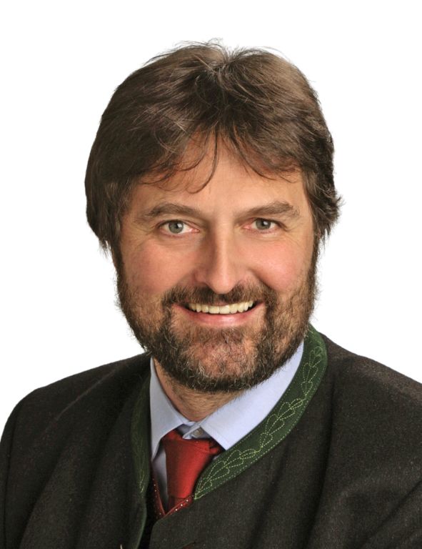 Dr. Christoph Puelacher